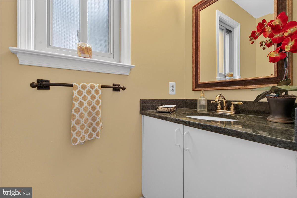 TREELINE ESTS - Residential