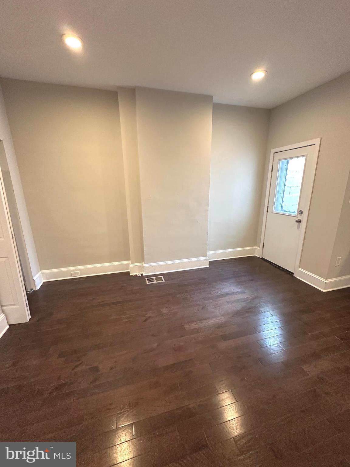 POINT BREEZE - Residential Lease
