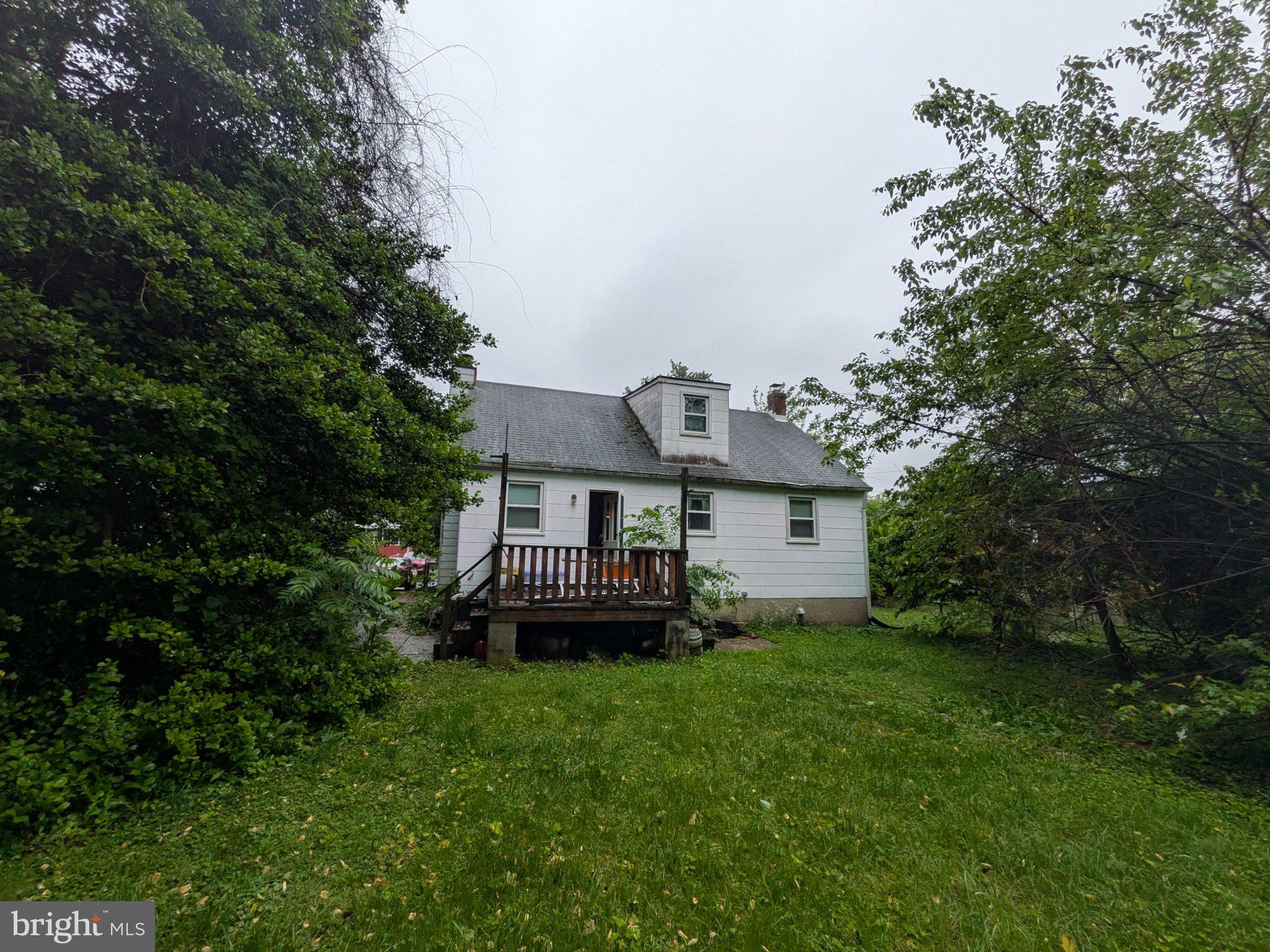 CATONSVILLE MANOR - Residential
