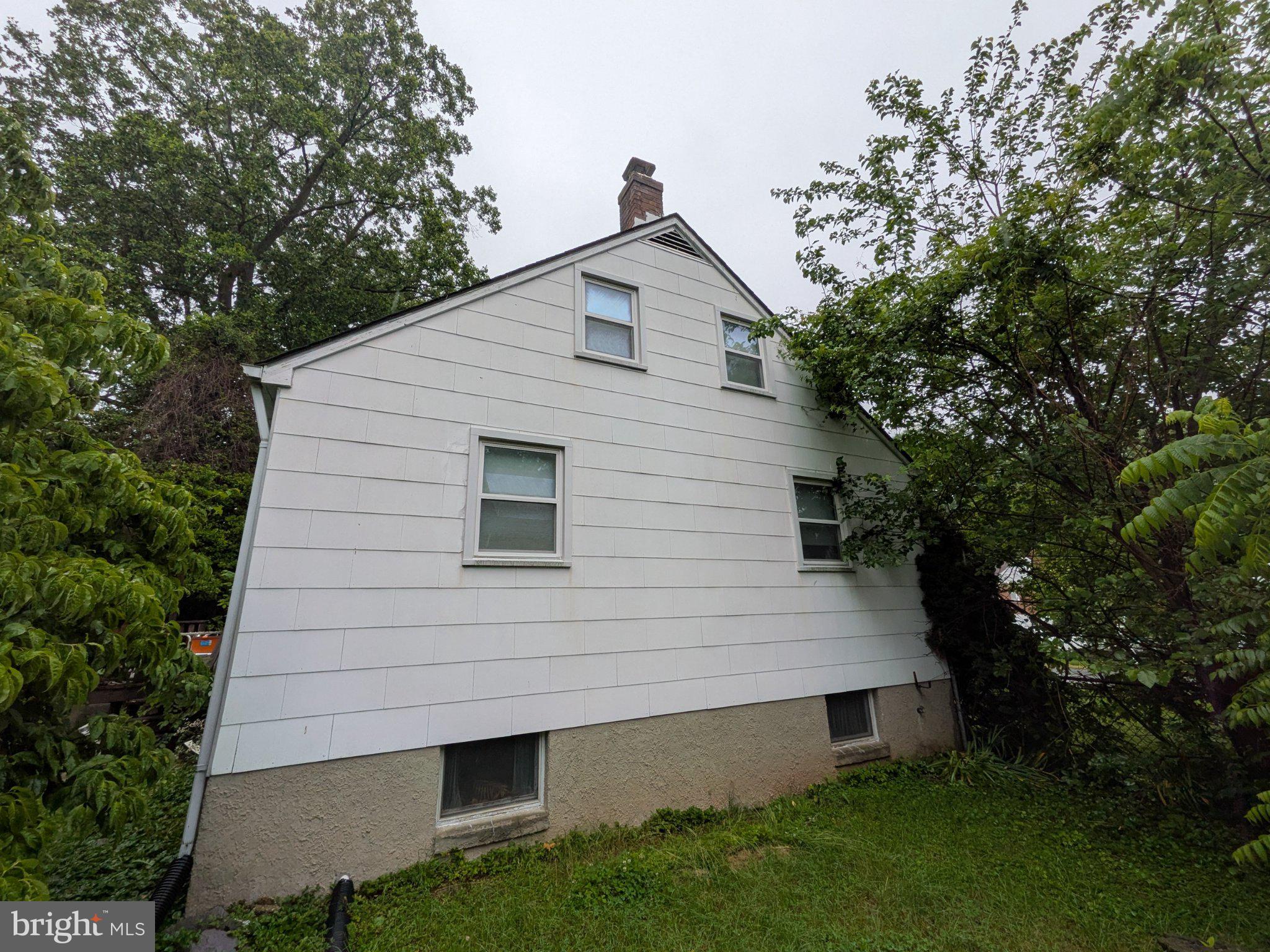 CATONSVILLE MANOR - Residential