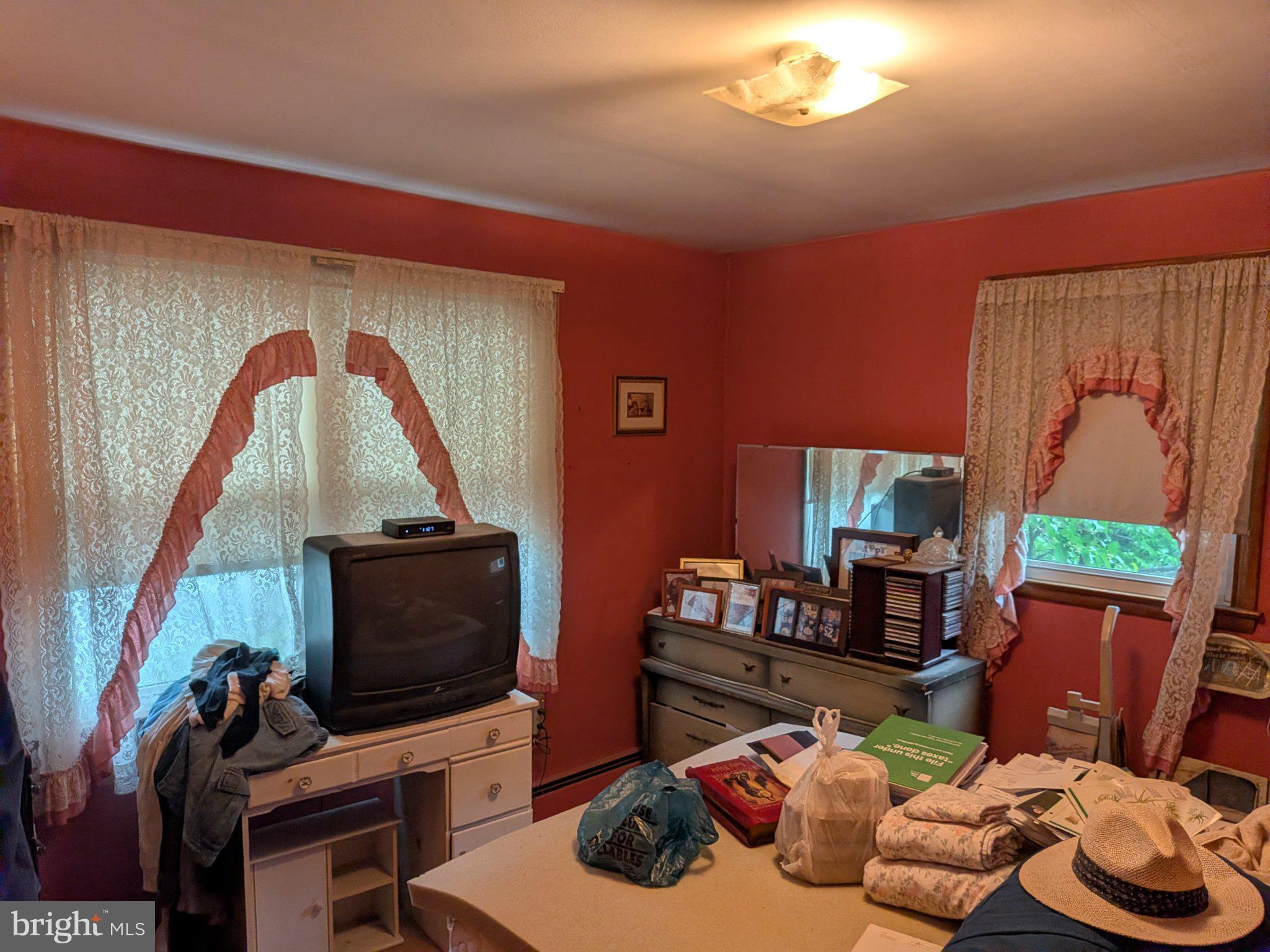 CATONSVILLE MANOR - Residential