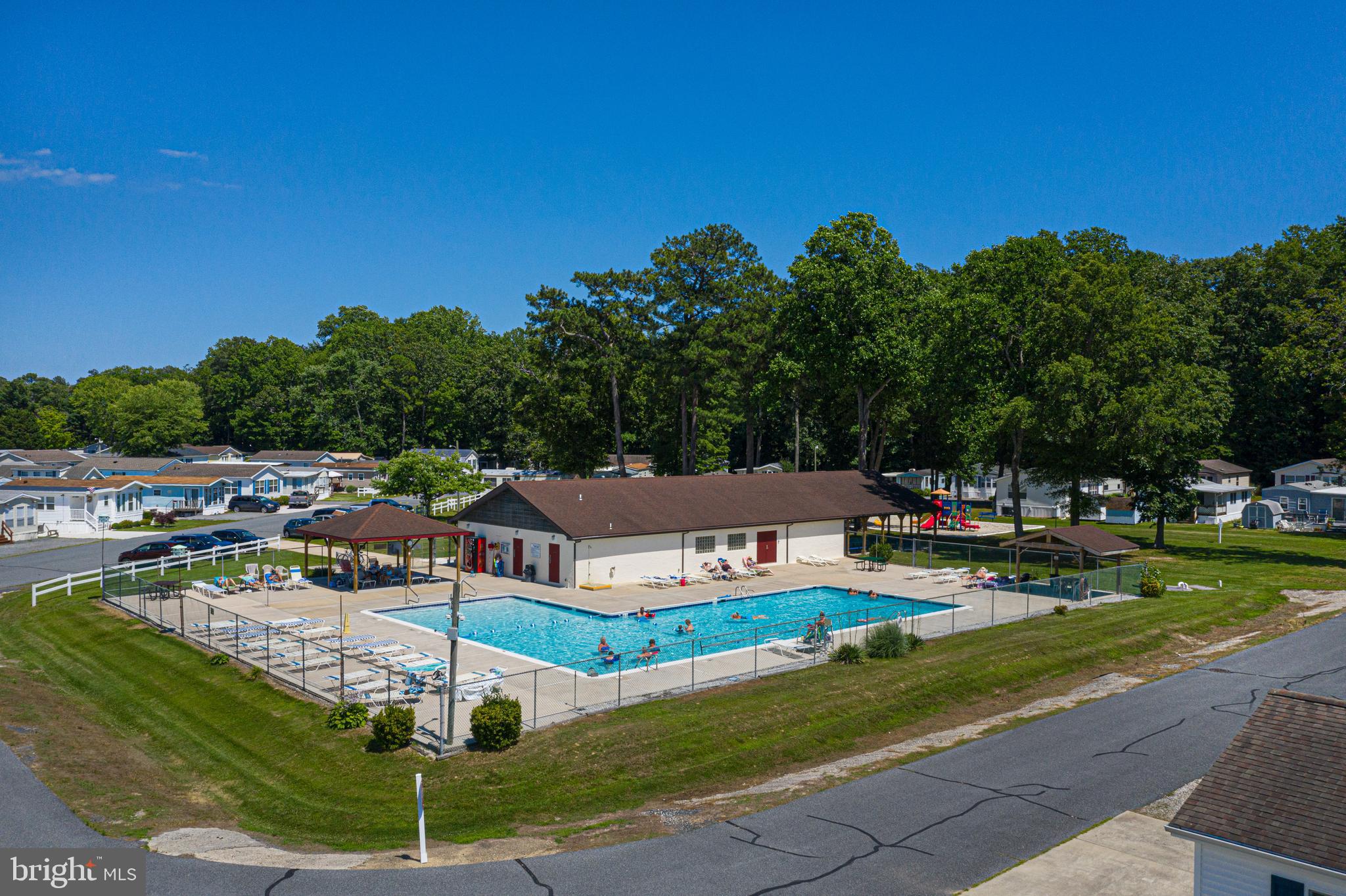 WHITE HORSE PARK II - Residential