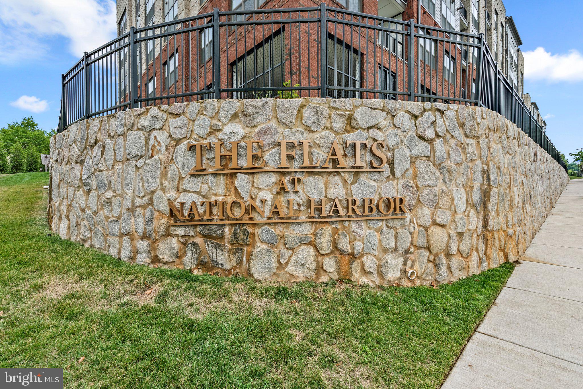 THE FLATS AT NATIONAL HARBOR - Residential