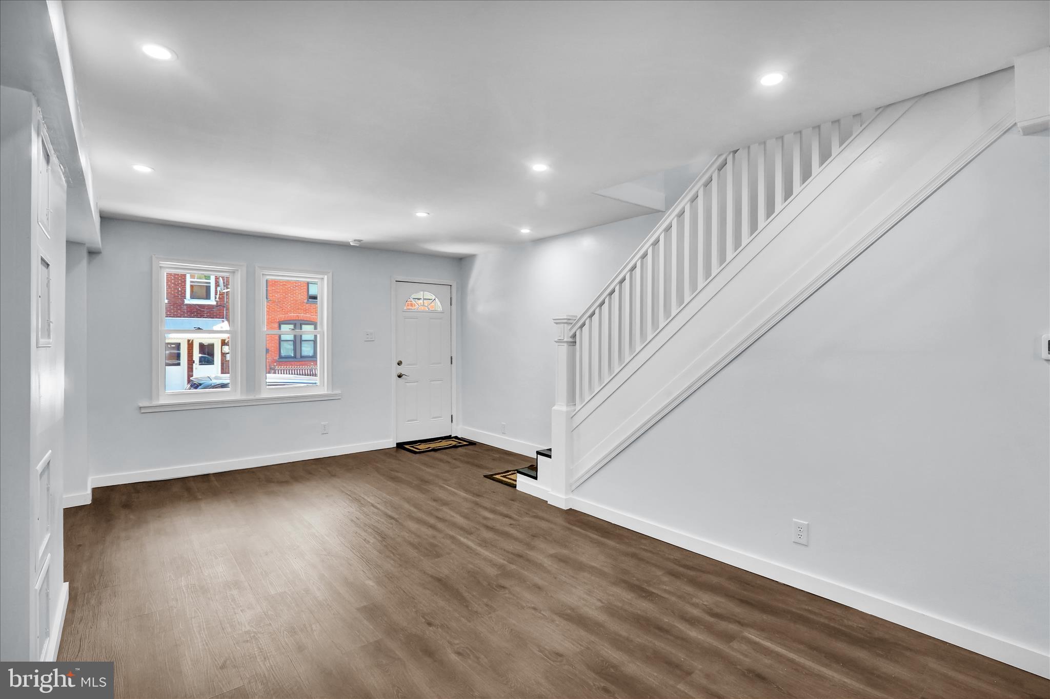 SOUTH WEST LANCASTER - Residential
