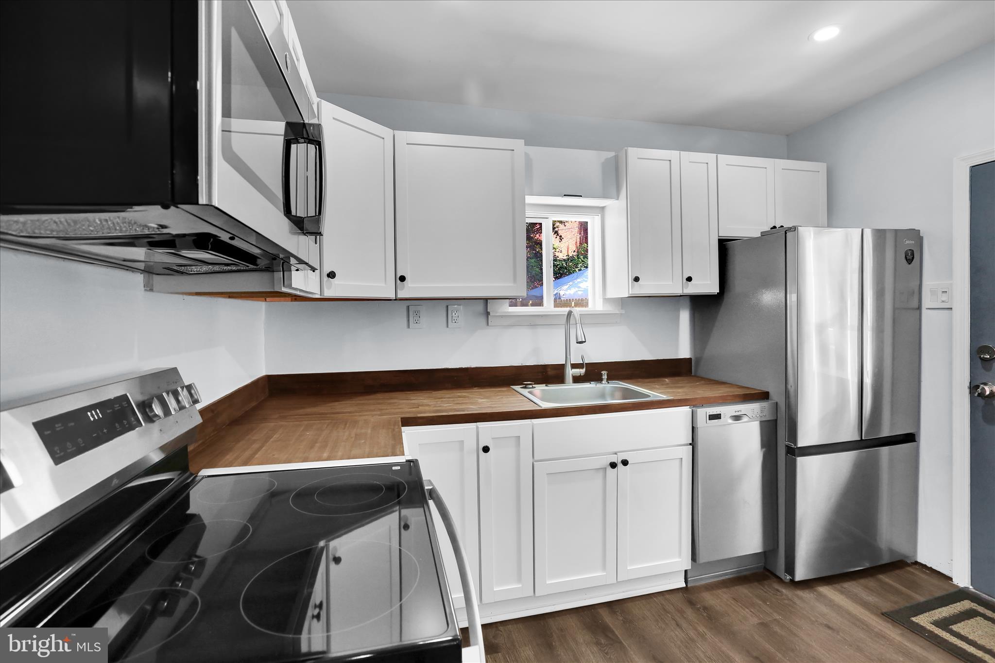 SOUTH WEST LANCASTER - Residential