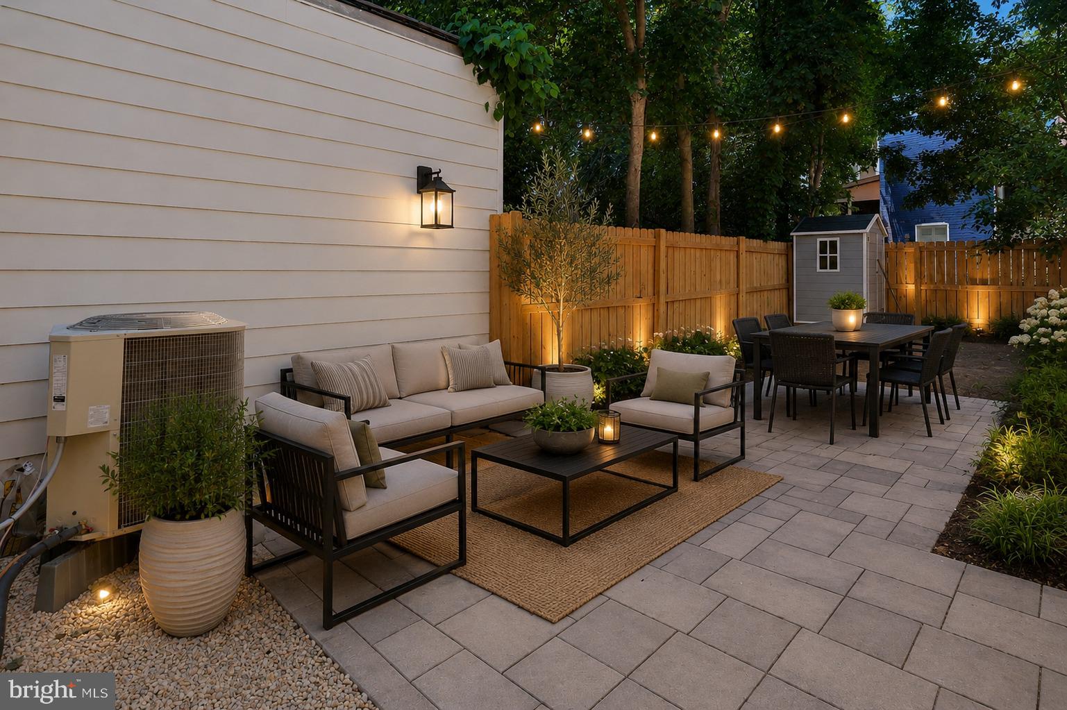 SOUTH WEST LANCASTER - Residential