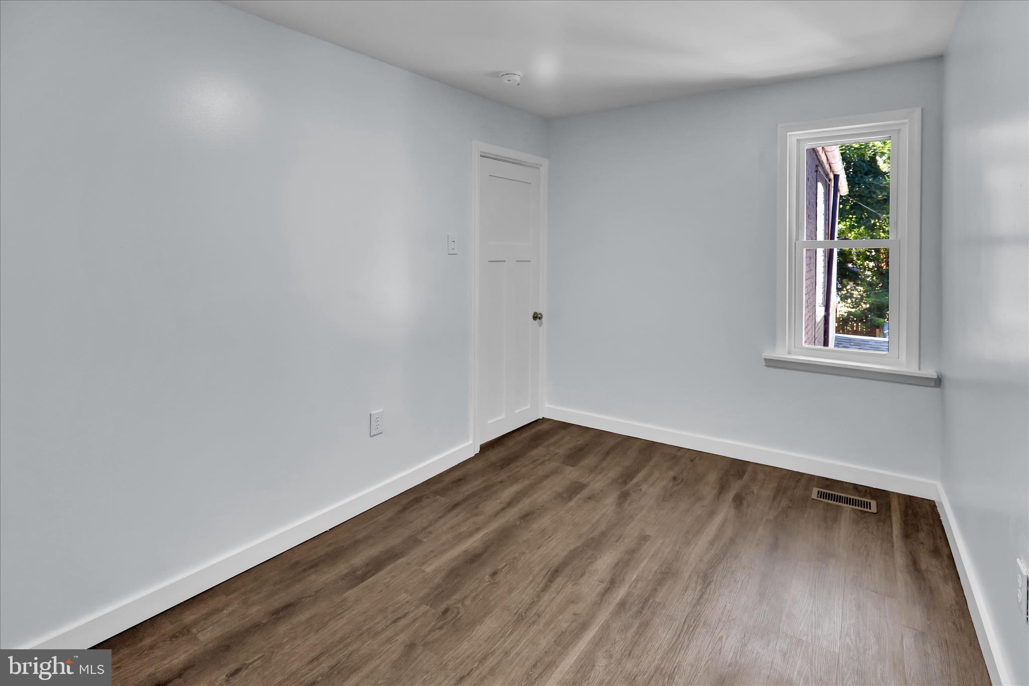 SOUTH WEST LANCASTER - Residential