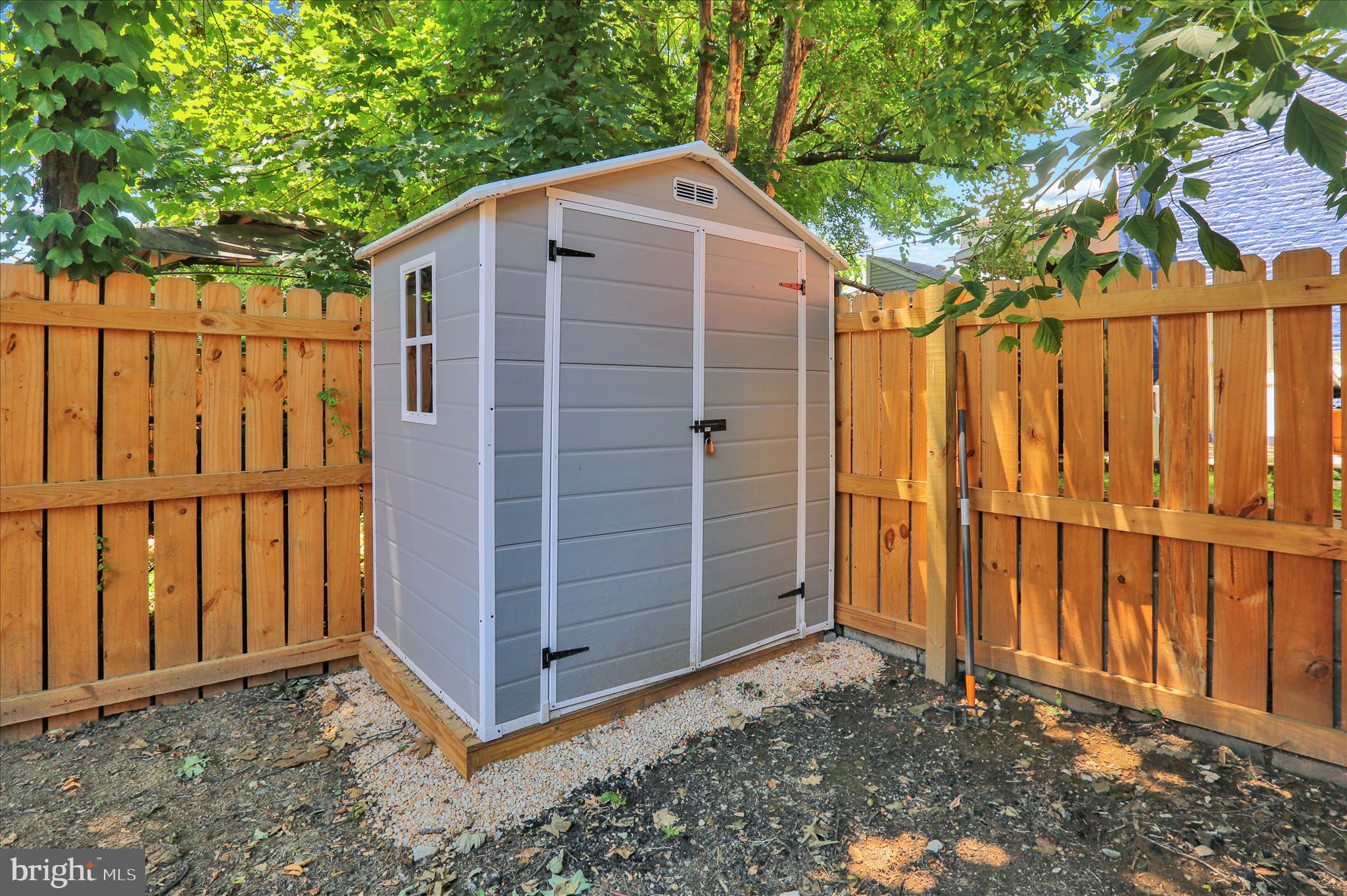 SOUTH WEST LANCASTER - Residential