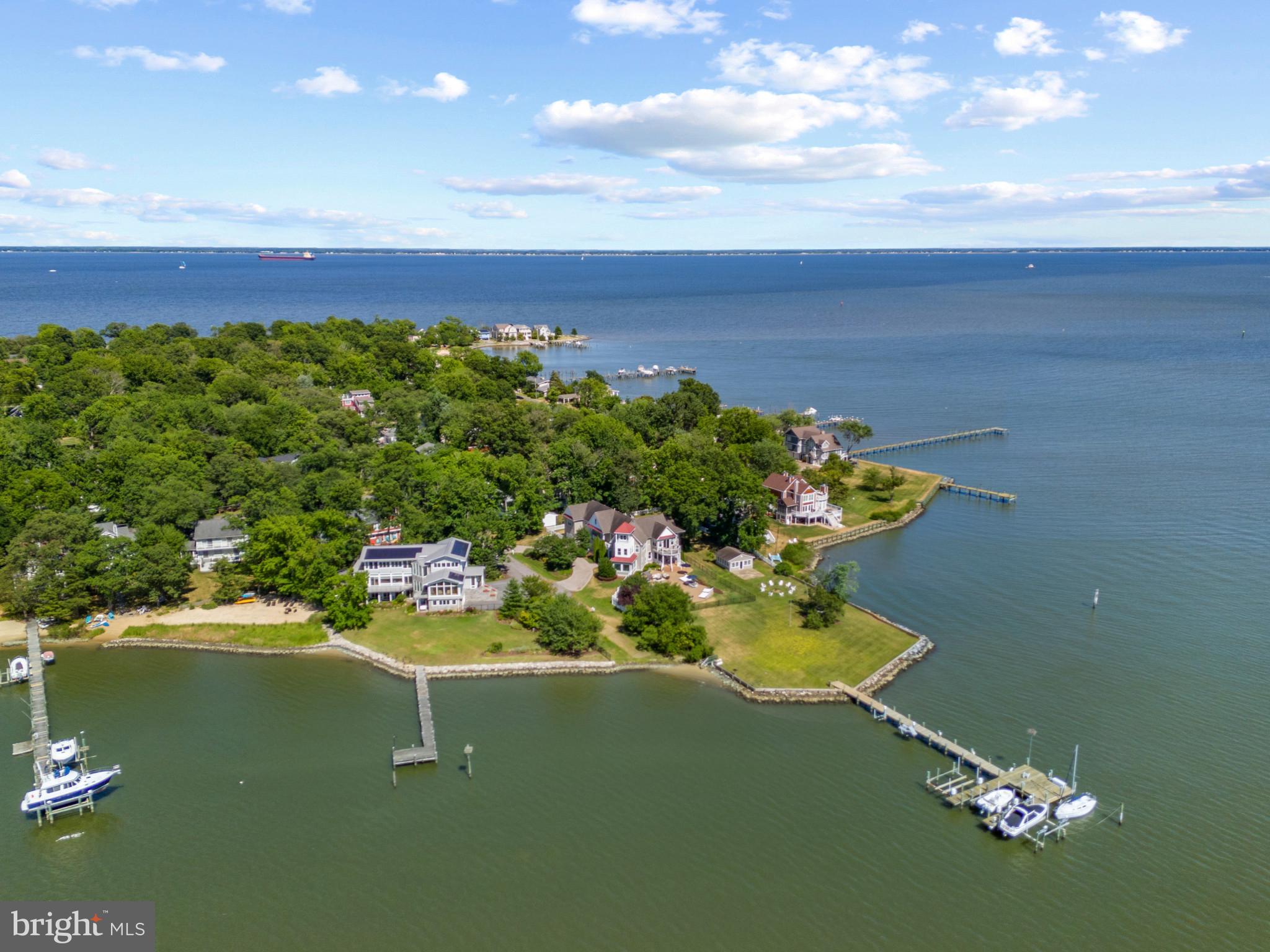ARUNDEL ON THE BAY - Residential