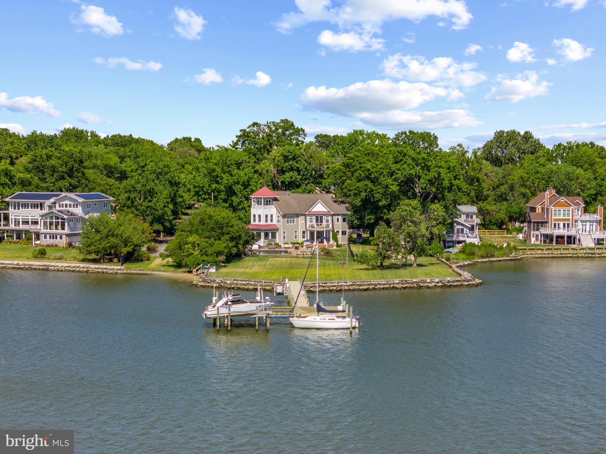 ARUNDEL ON THE BAY - Residential