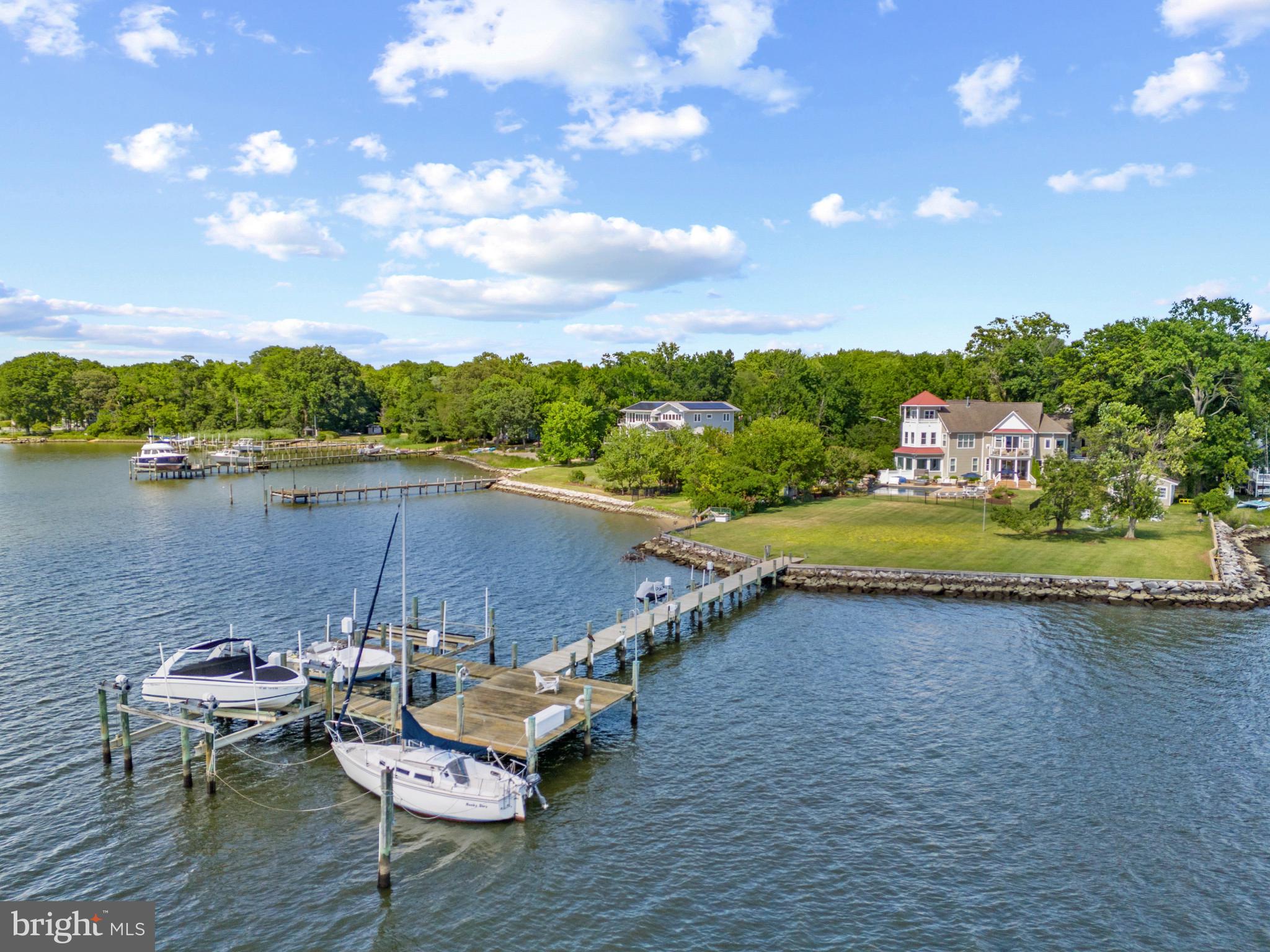 ARUNDEL ON THE BAY - Residential