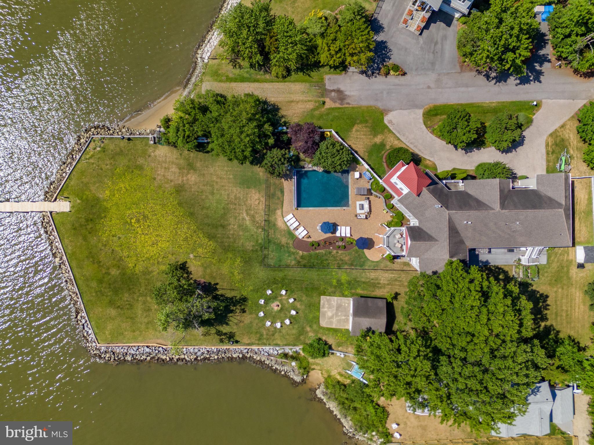 ARUNDEL ON THE BAY - Residential