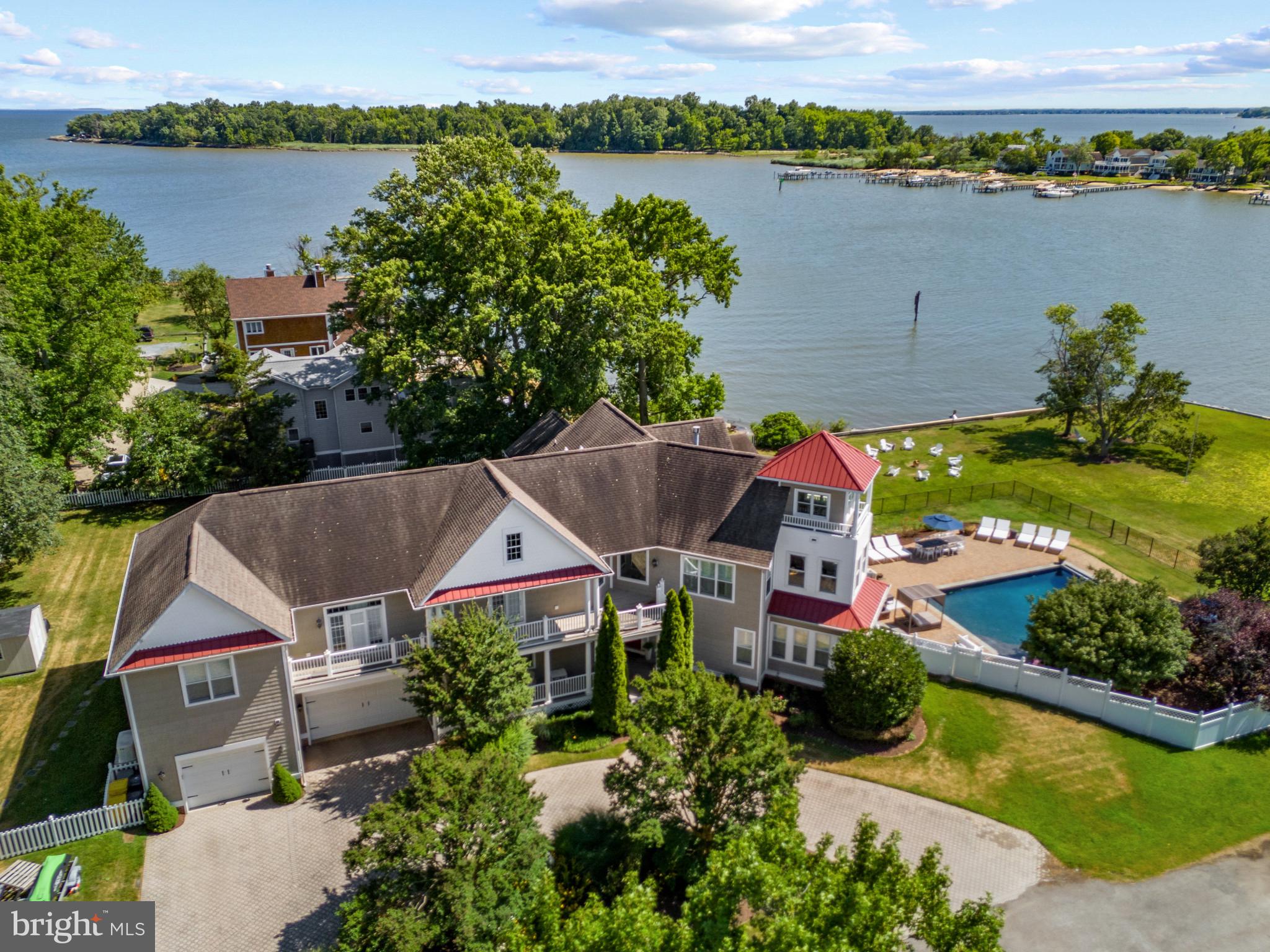ARUNDEL ON THE BAY - Residential