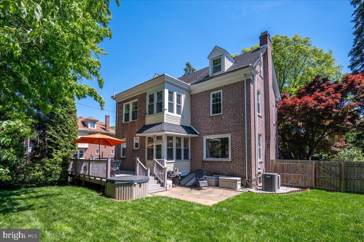 TRIANGLE - Residential