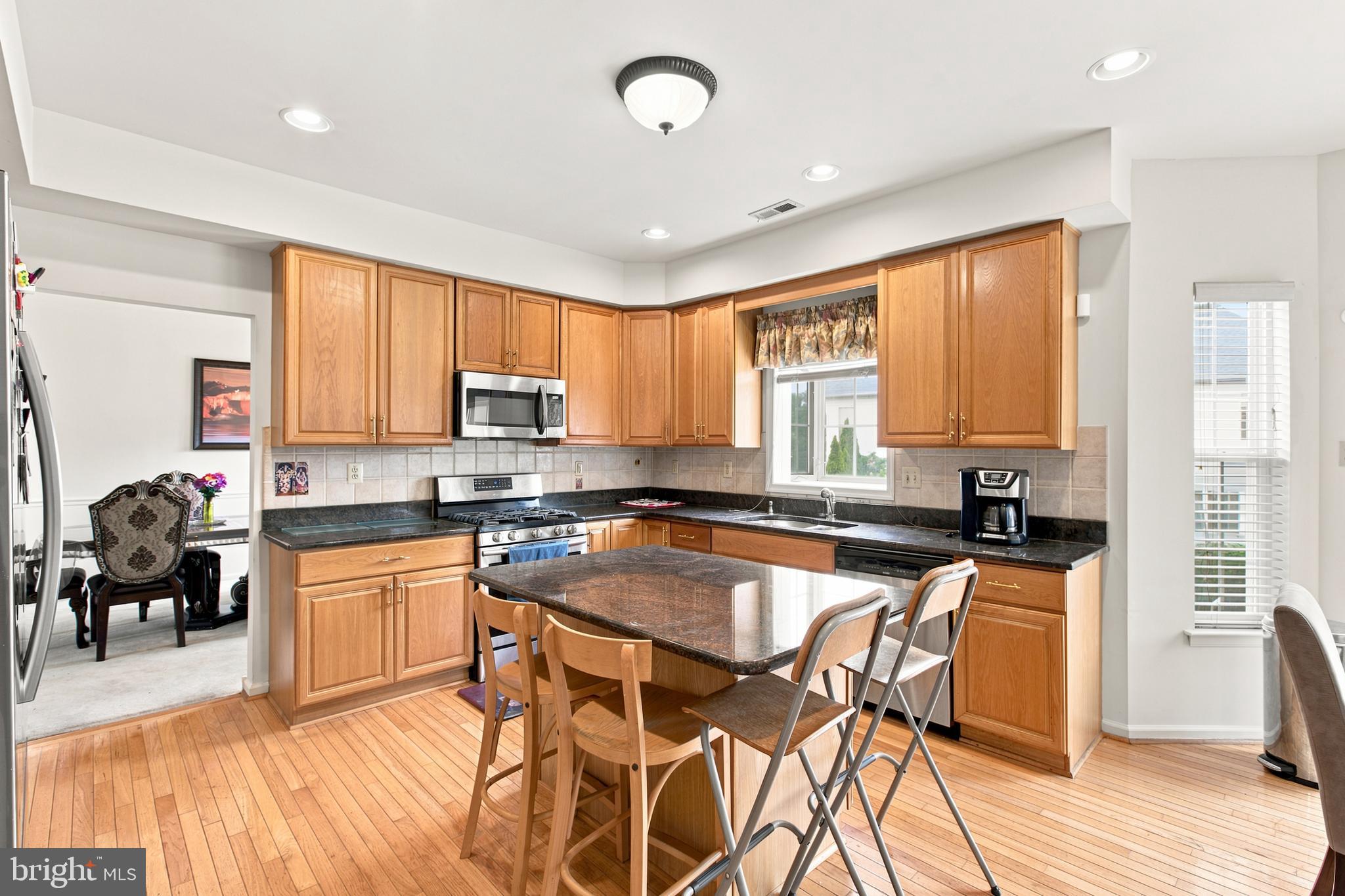 MONTGOMERY CROSSING - Residential