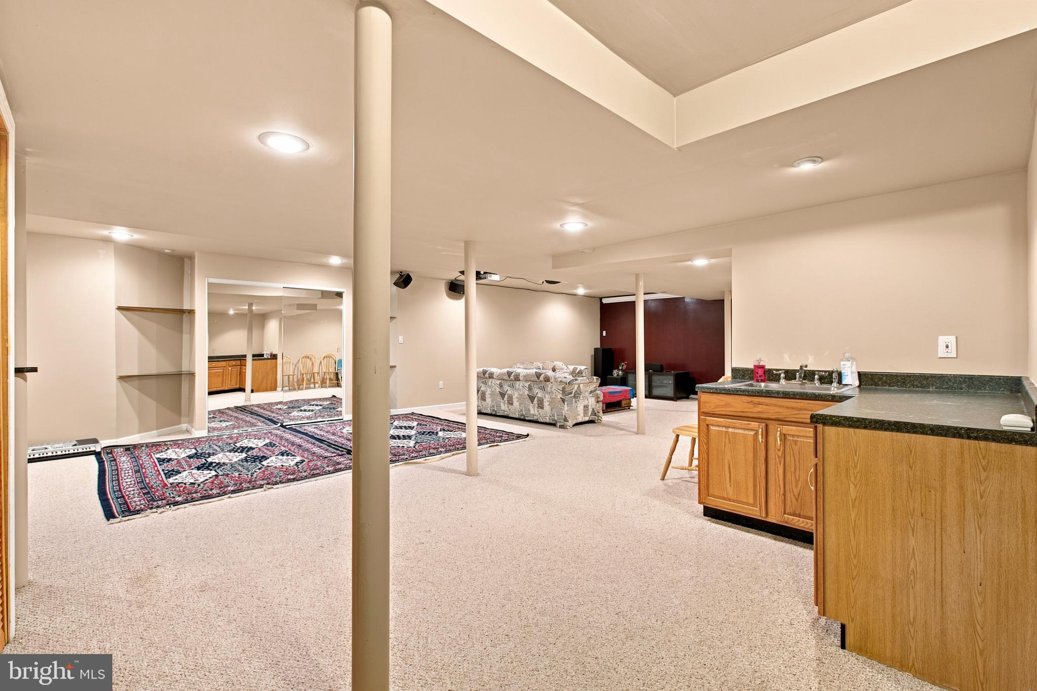 MONTGOMERY CROSSING - Residential