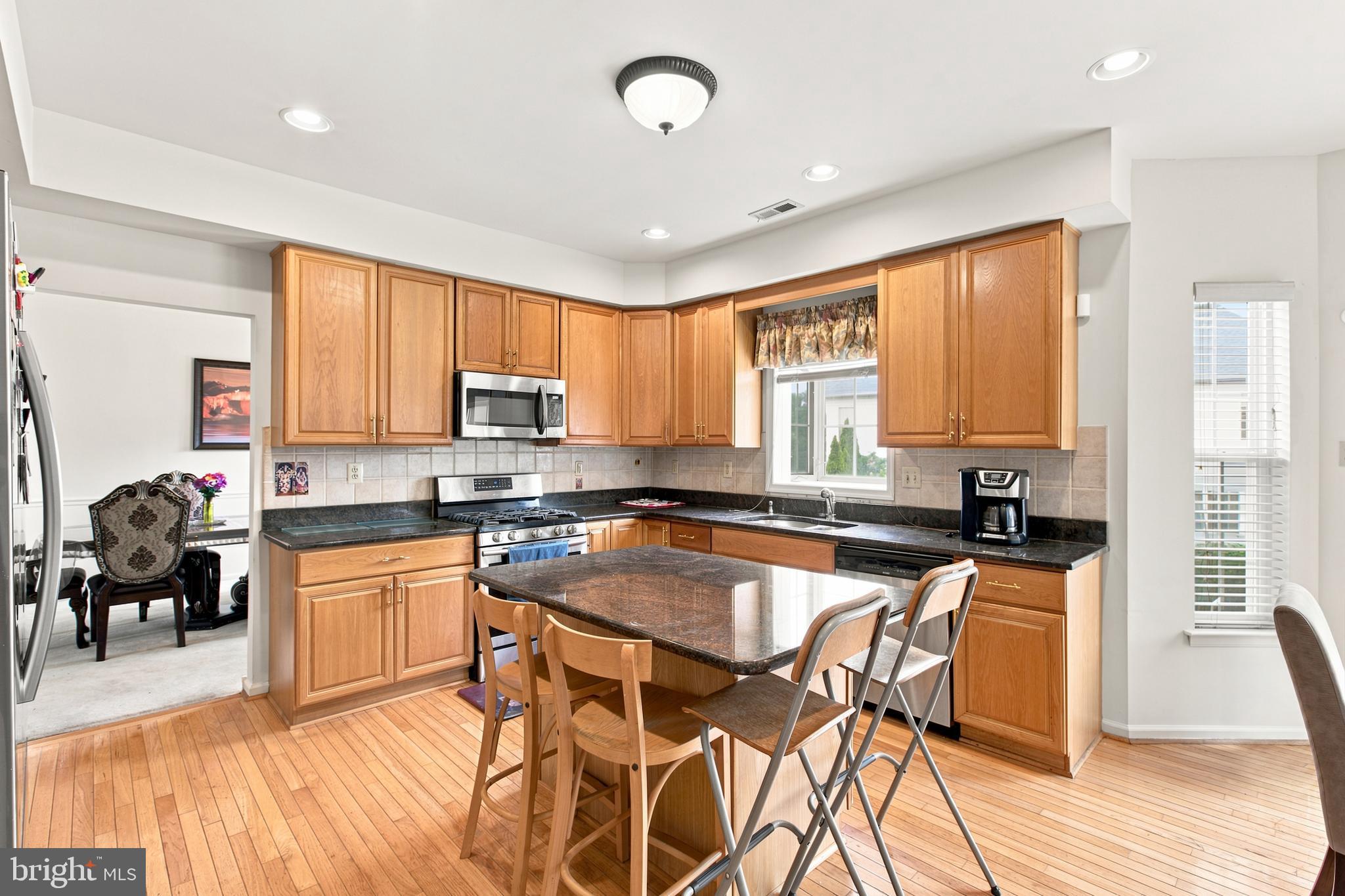 MONTGOMERY CROSSING - Residential