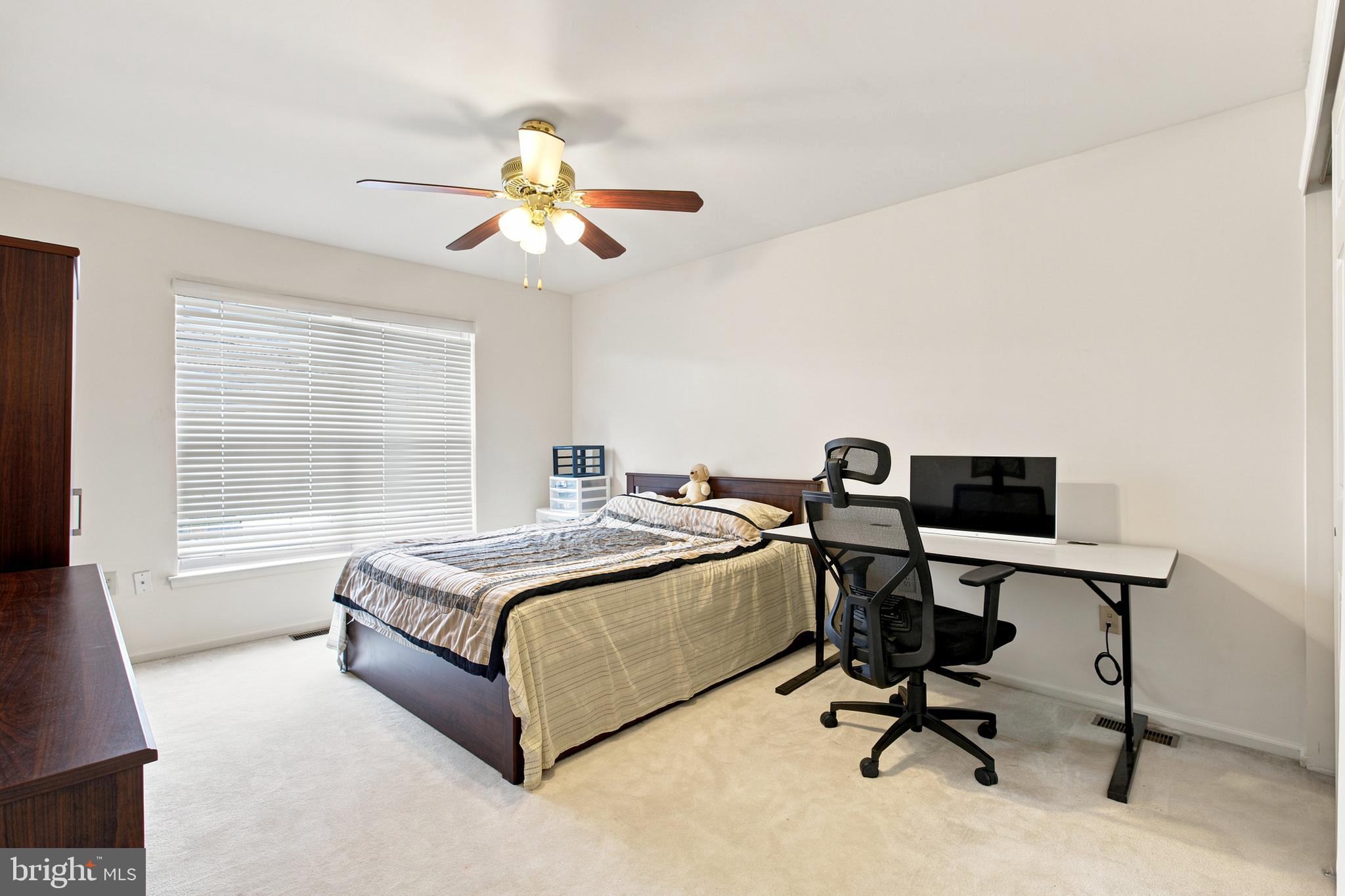 MONTGOMERY CROSSING - Residential