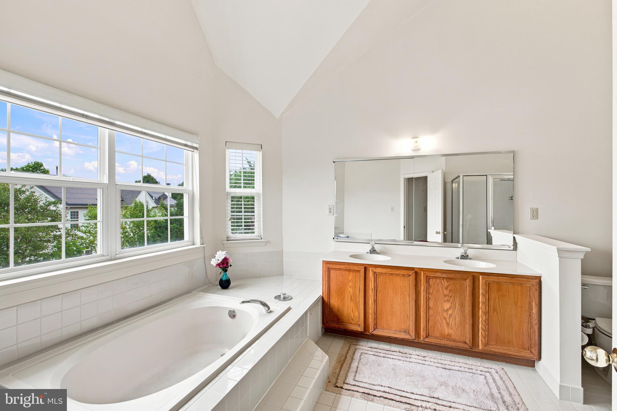MONTGOMERY CROSSING - Residential