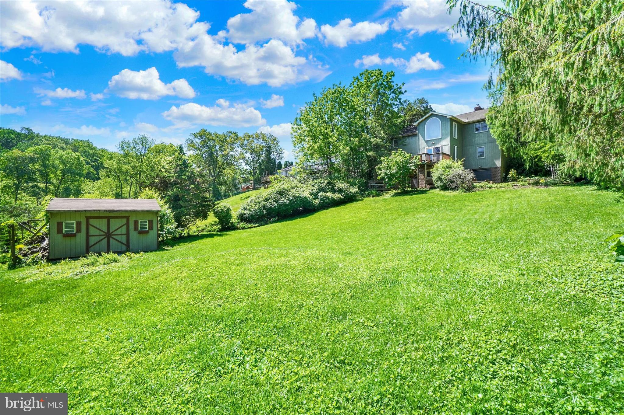 ARLINGTON PARK - Residential