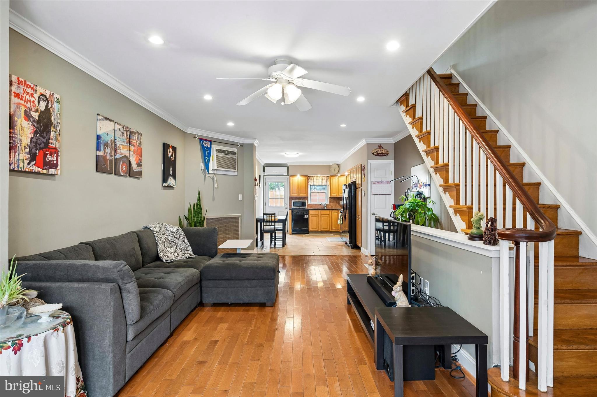 LOWER MOYAMENSING - Residential