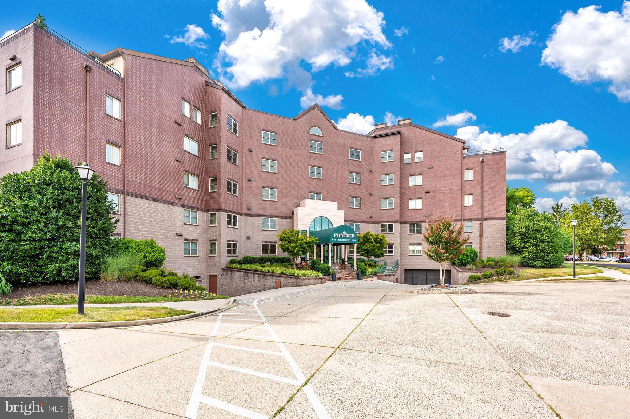 FAIRFIELD - Residential