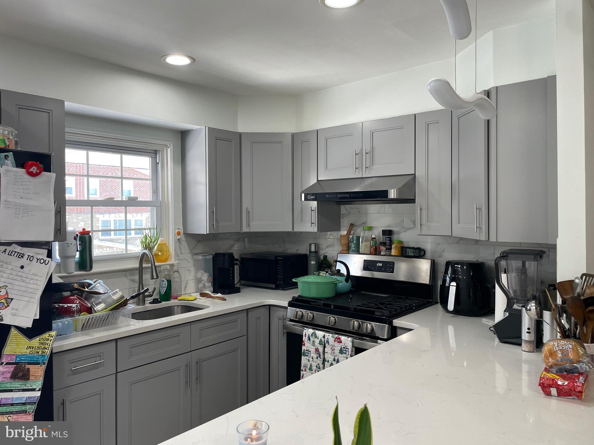 HOLME CIRCLE - Residential