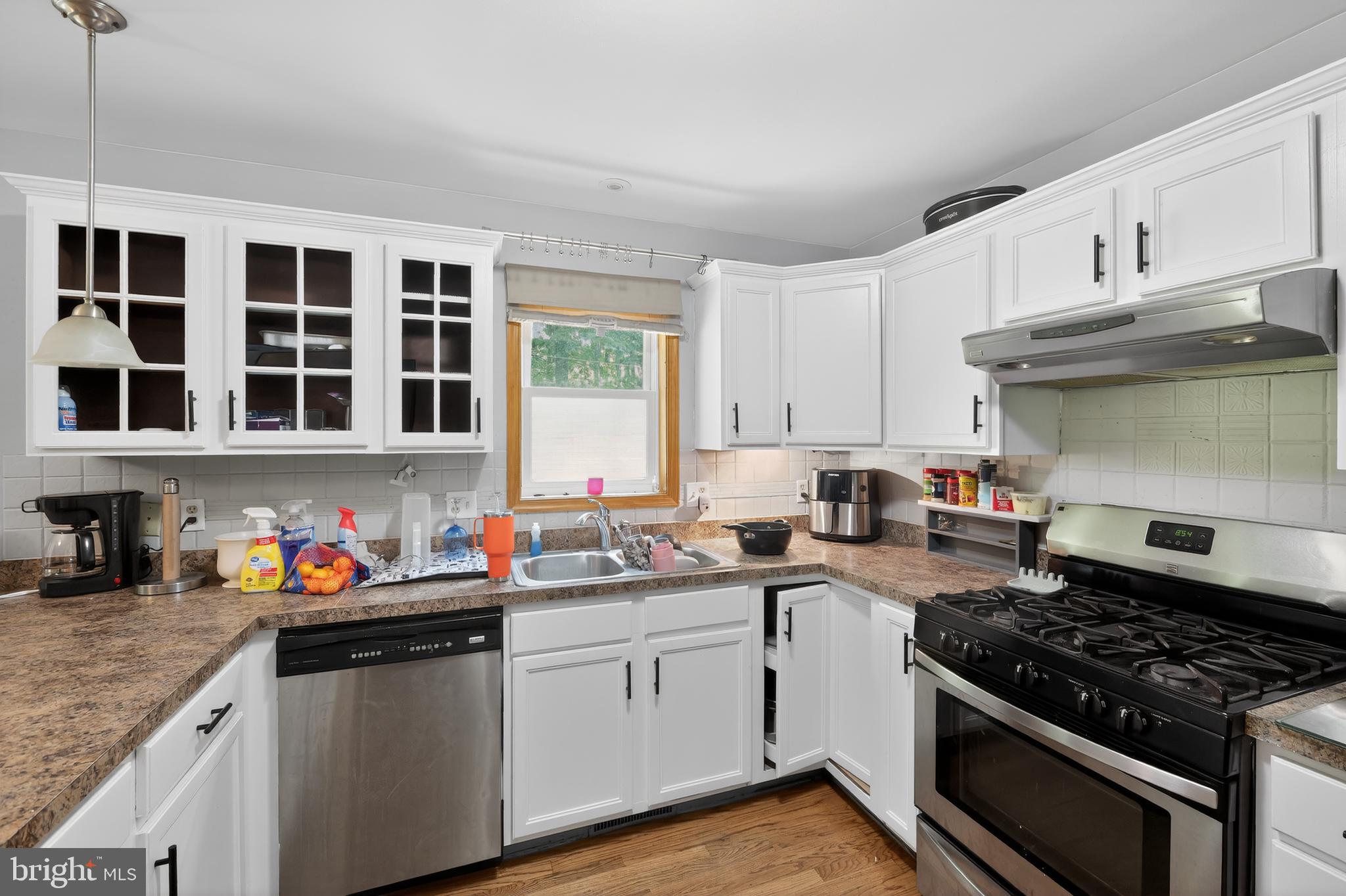TWIN LAKE ESTATES - Residential