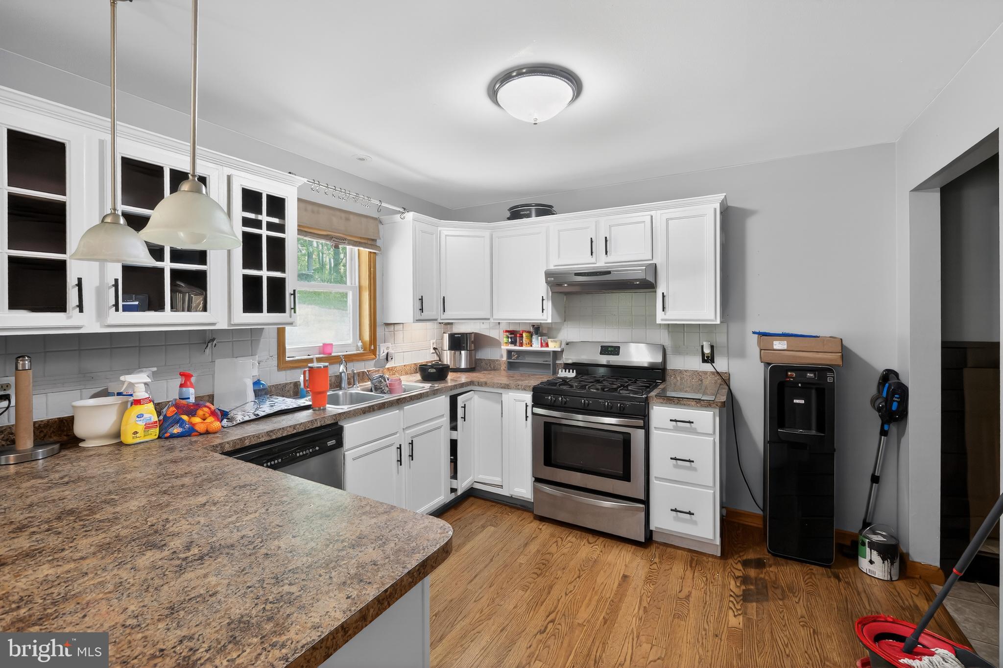 TWIN LAKE ESTATES - Residential