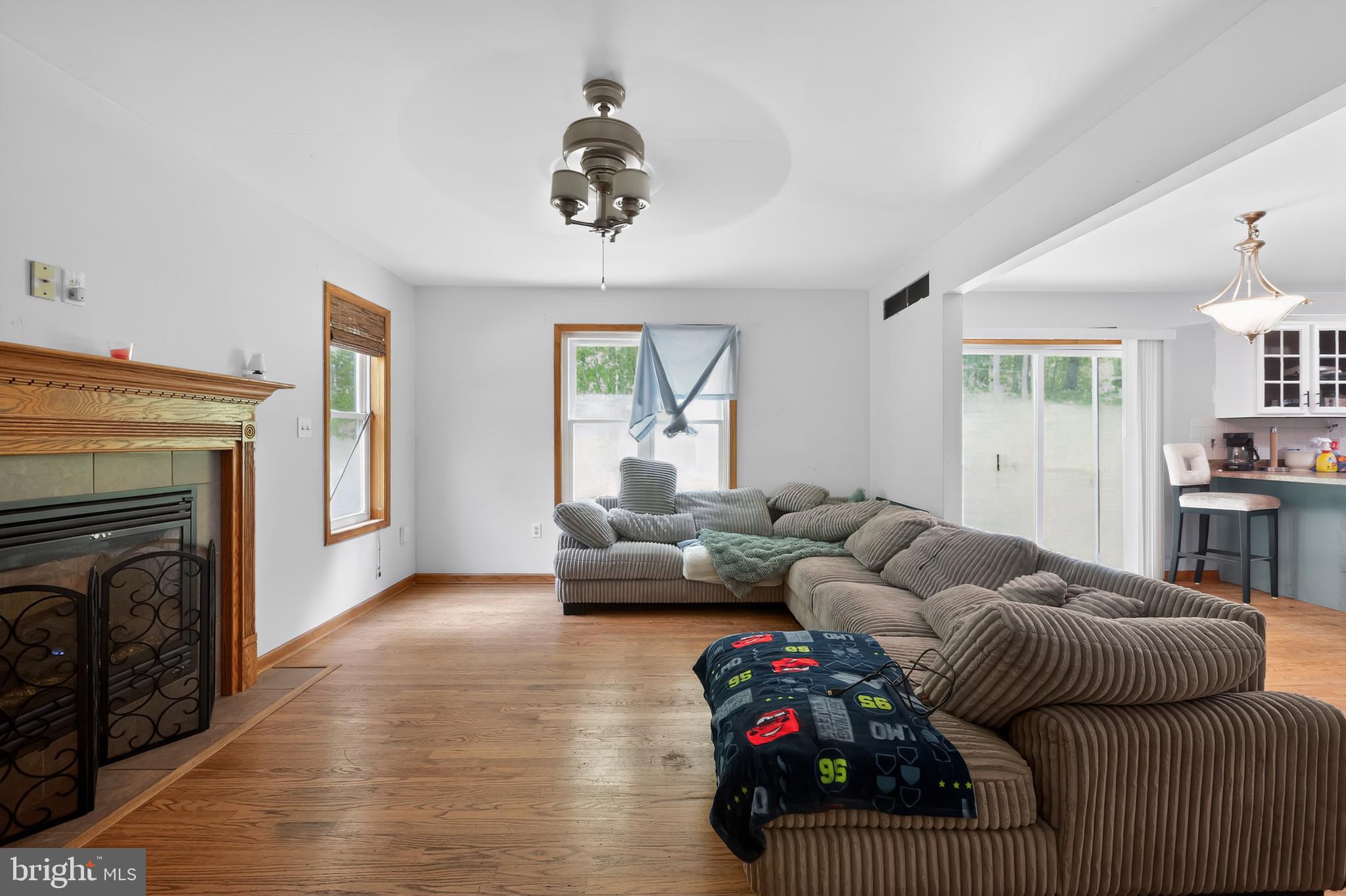 TWIN LAKE ESTATES - Residential