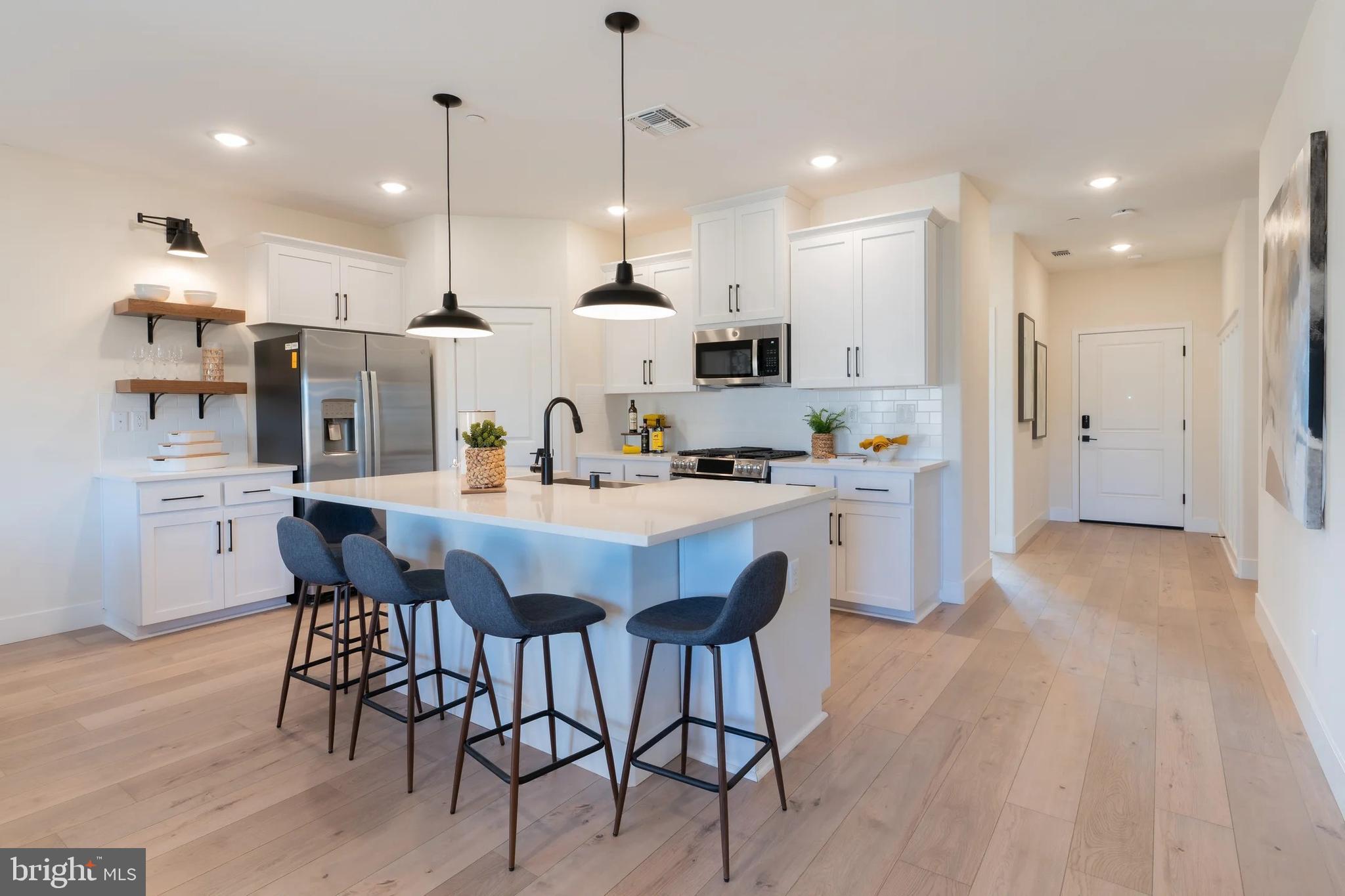 HUNTWELL WEST - Residential