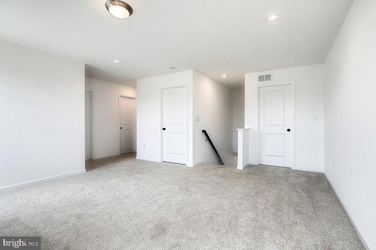 WOODLYNN PRESERVE - Residential