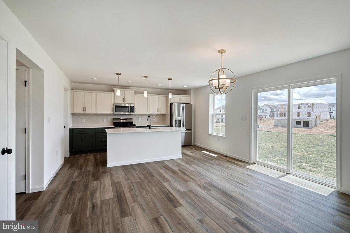 WOODLYNN PRESERVE - Residential
