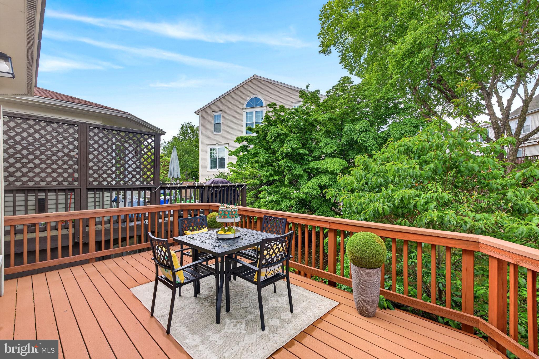 KINGSTOWNE - Residential