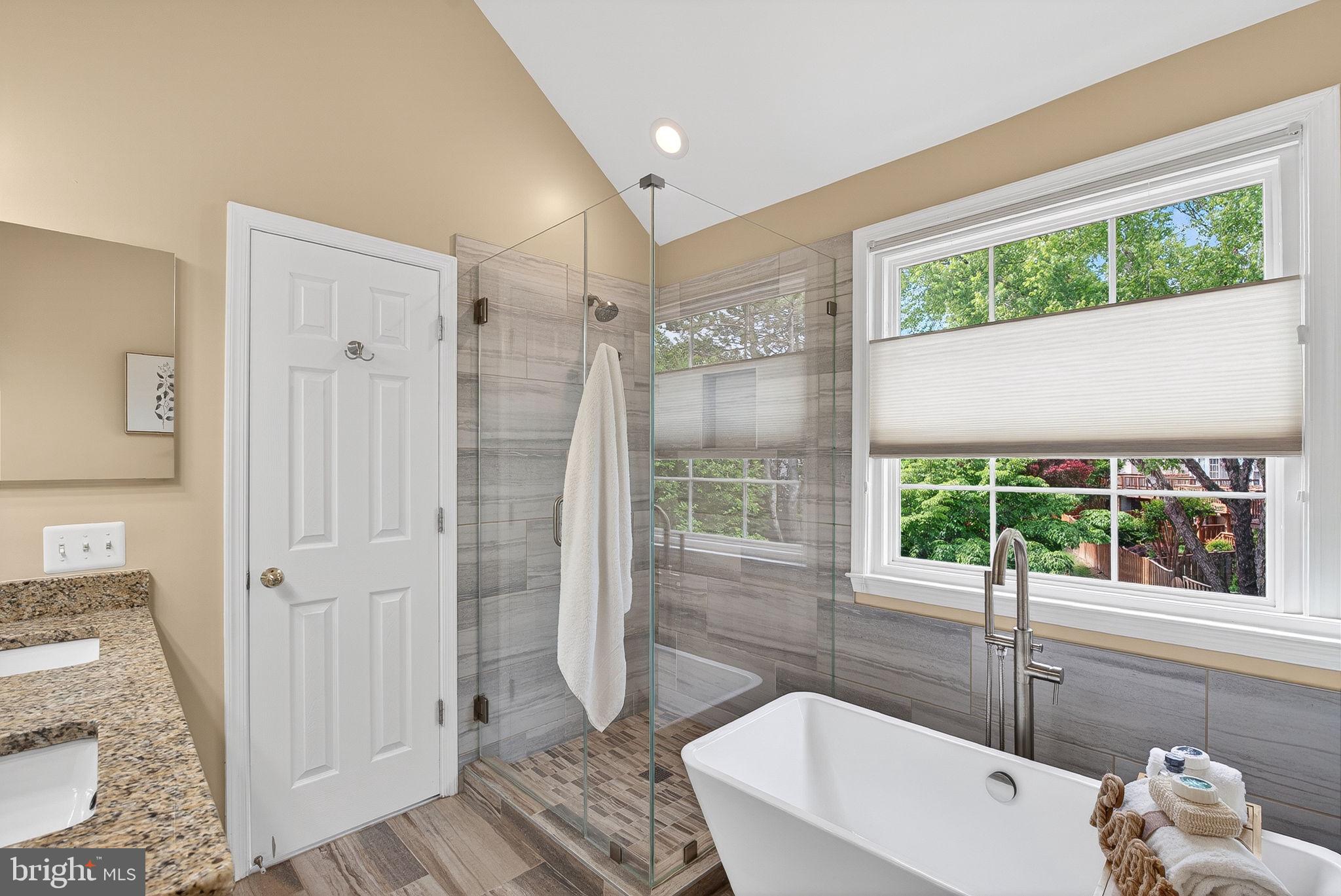 KINGSTOWNE - Residential