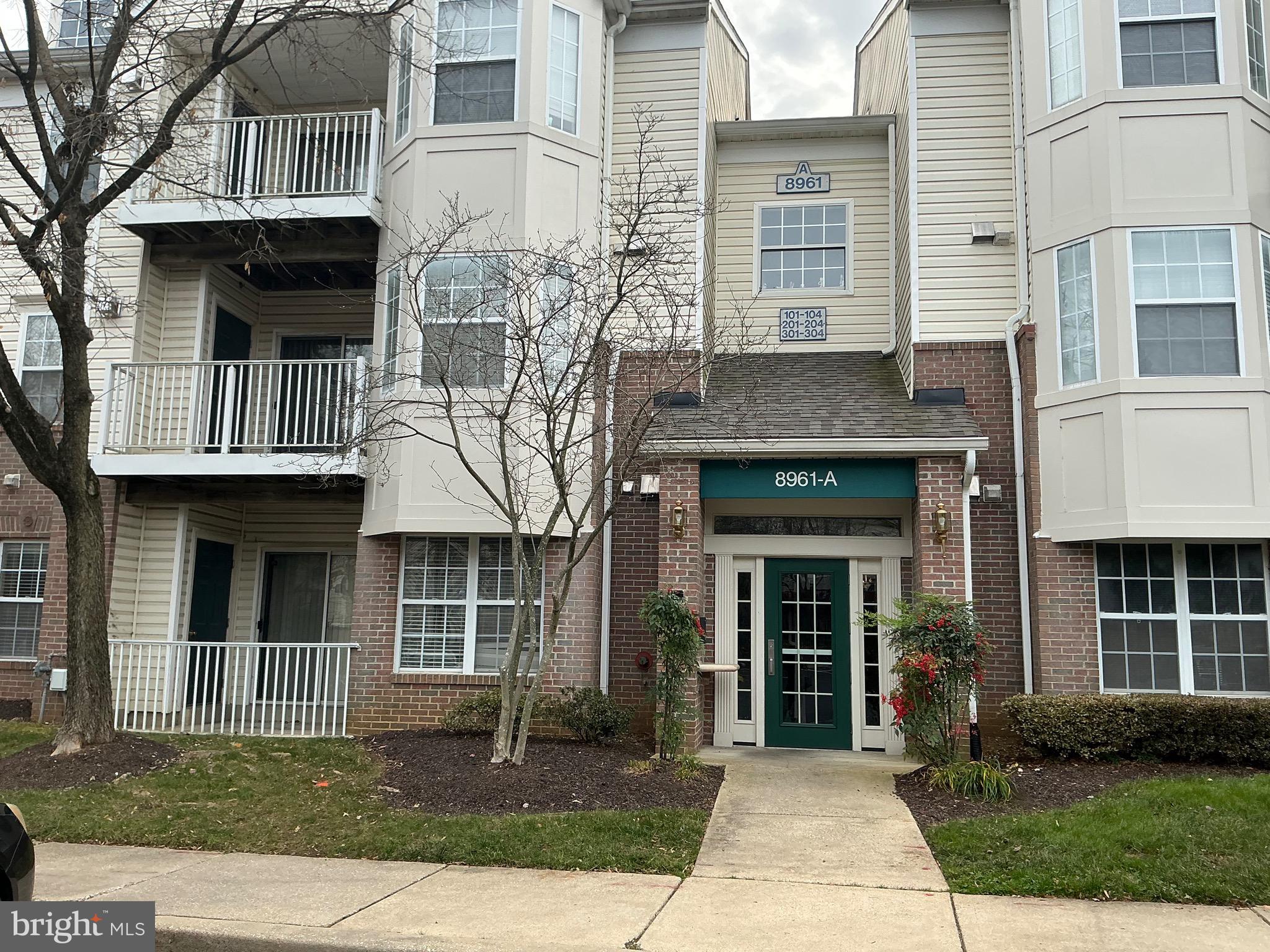 LARGO TOWN CENTER CONDOMINIUMS - Residential