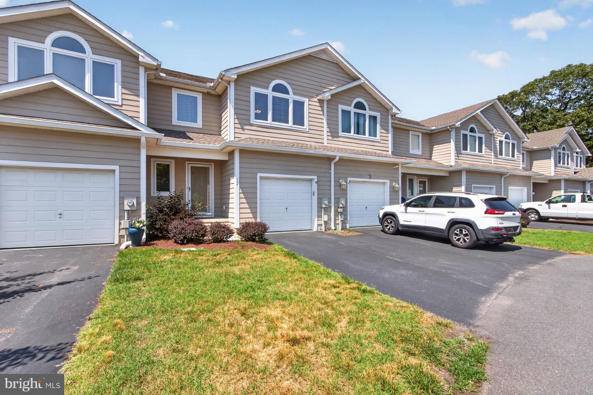 PLANTATIONS EAST - Residential