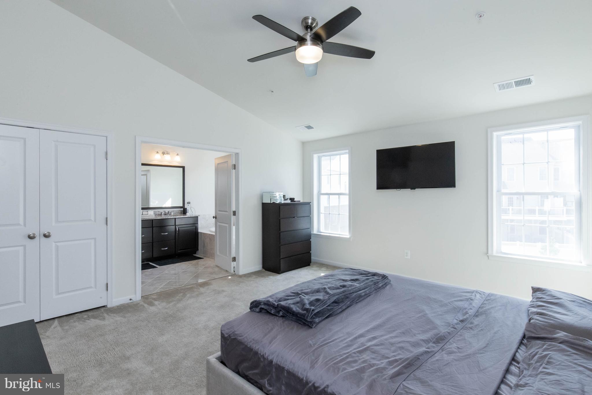 MARLBORO RIDGE - Residential