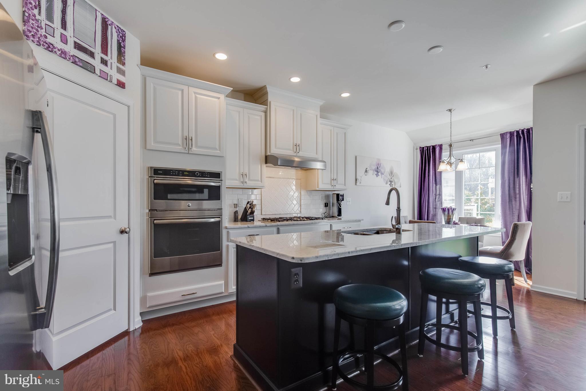 MARLBORO RIDGE - Residential