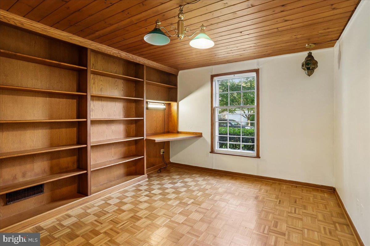 WHETSTONE - Residential