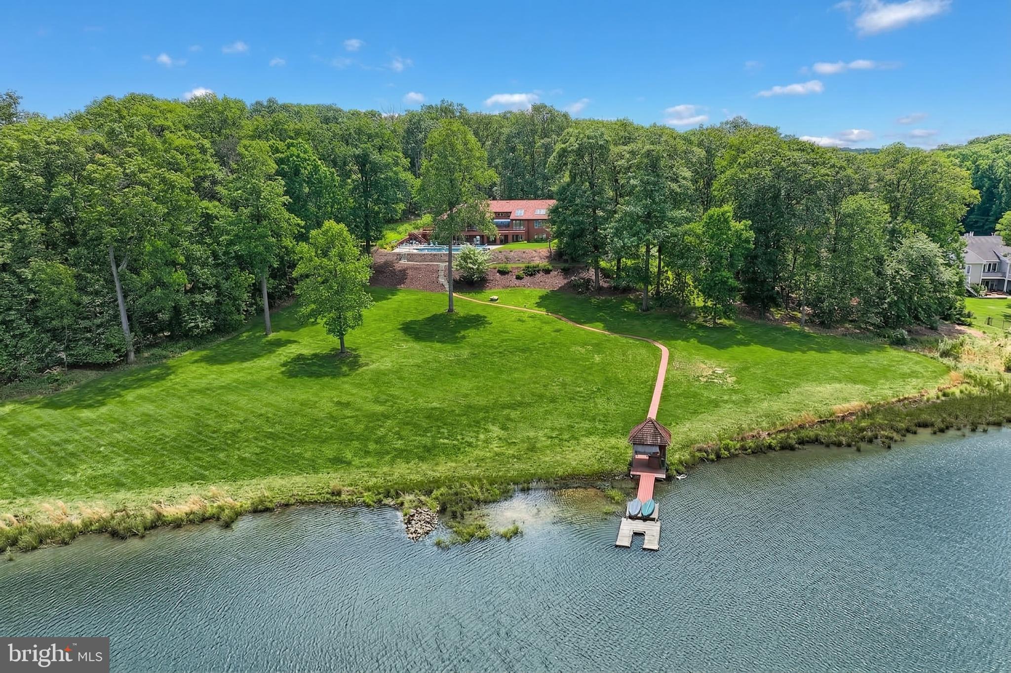 LAKE PAHAGACO - Residential