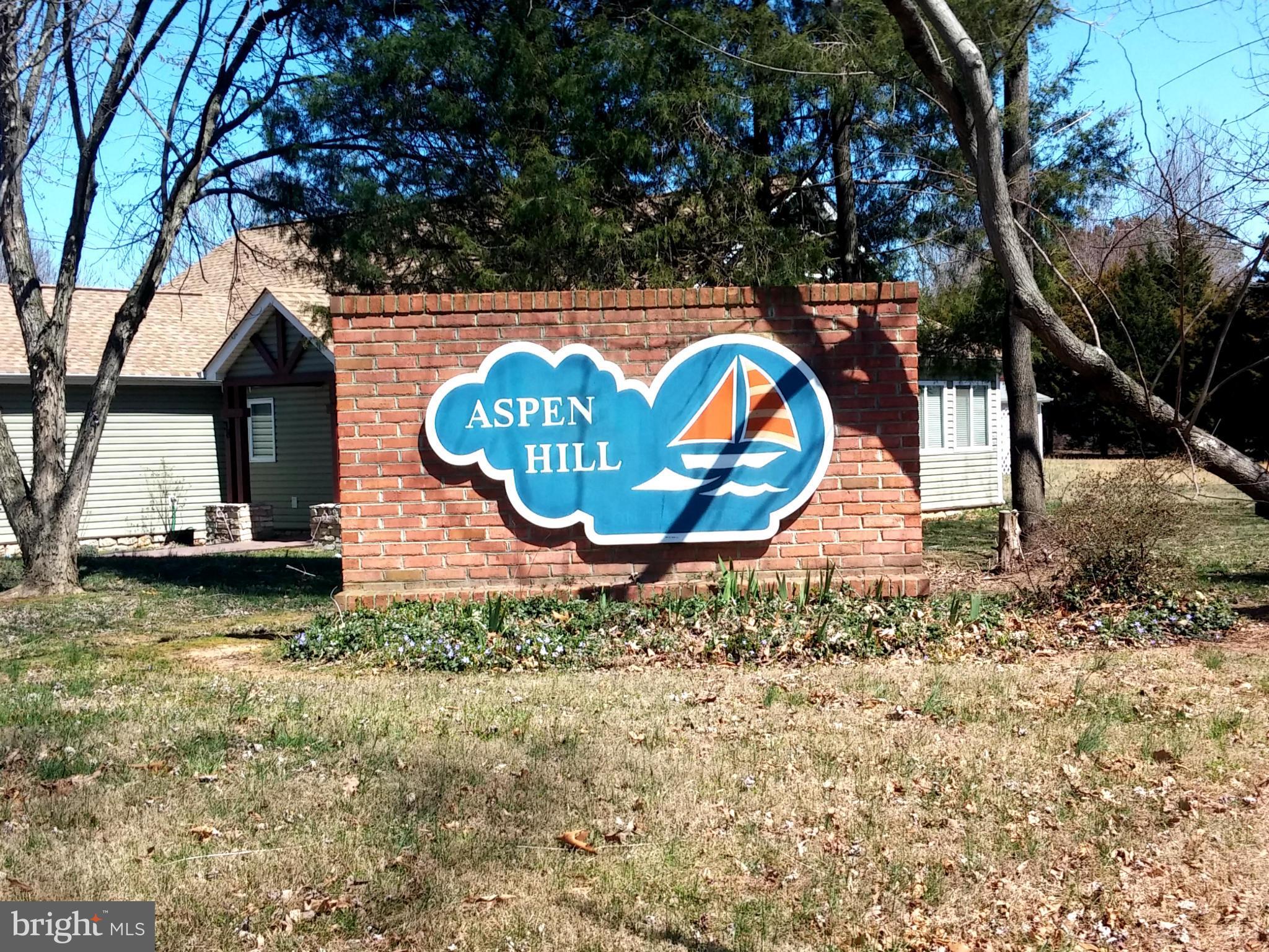 ASPEN HILL - Land
