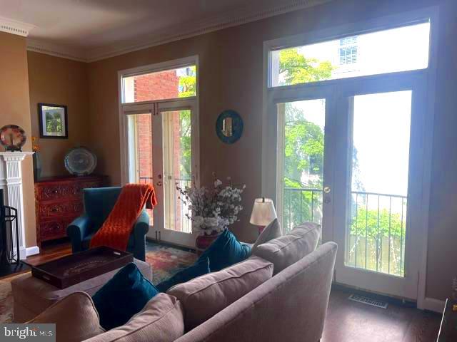 CANAL WAY - Residential