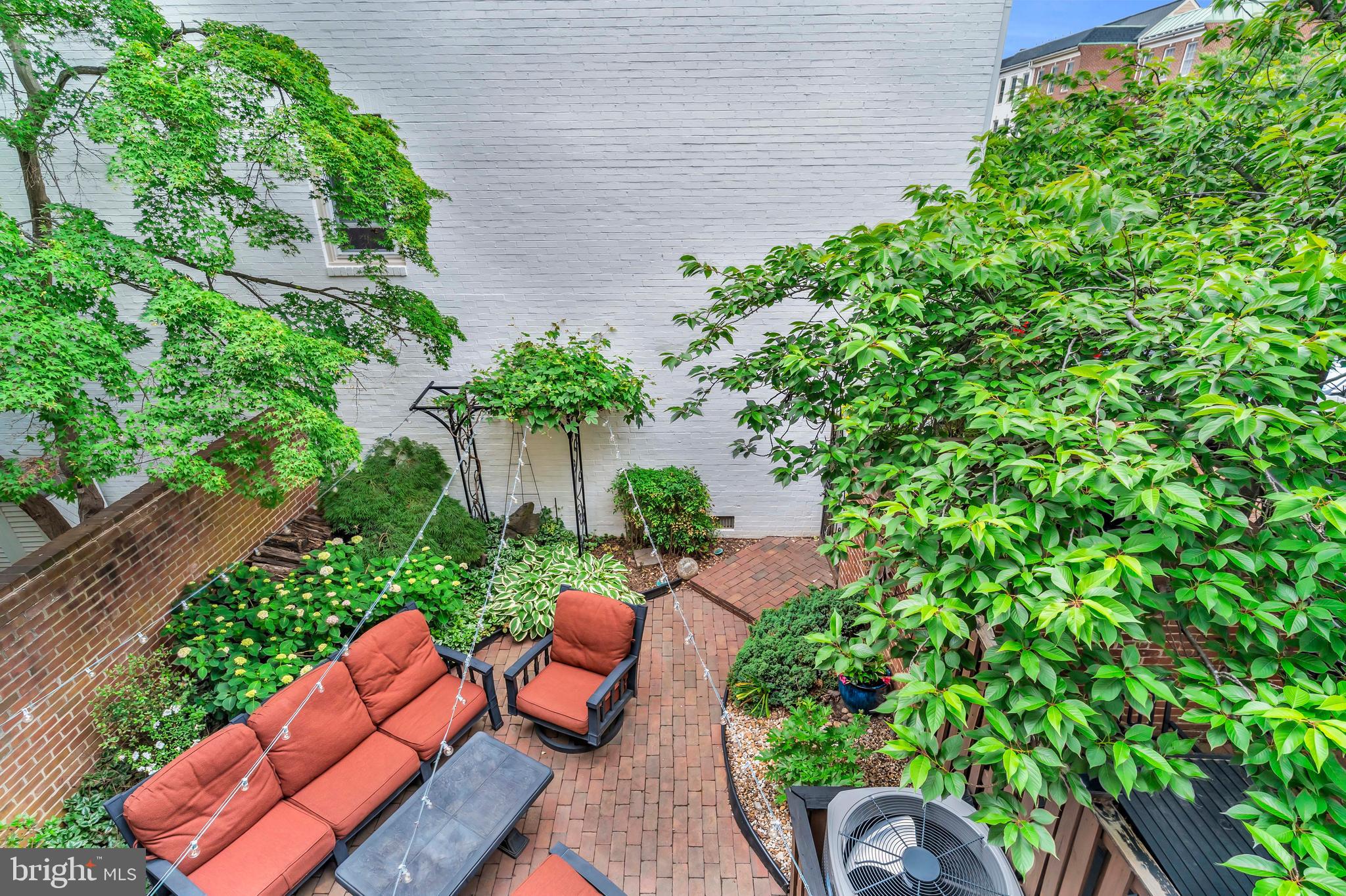 CANAL WAY - Residential