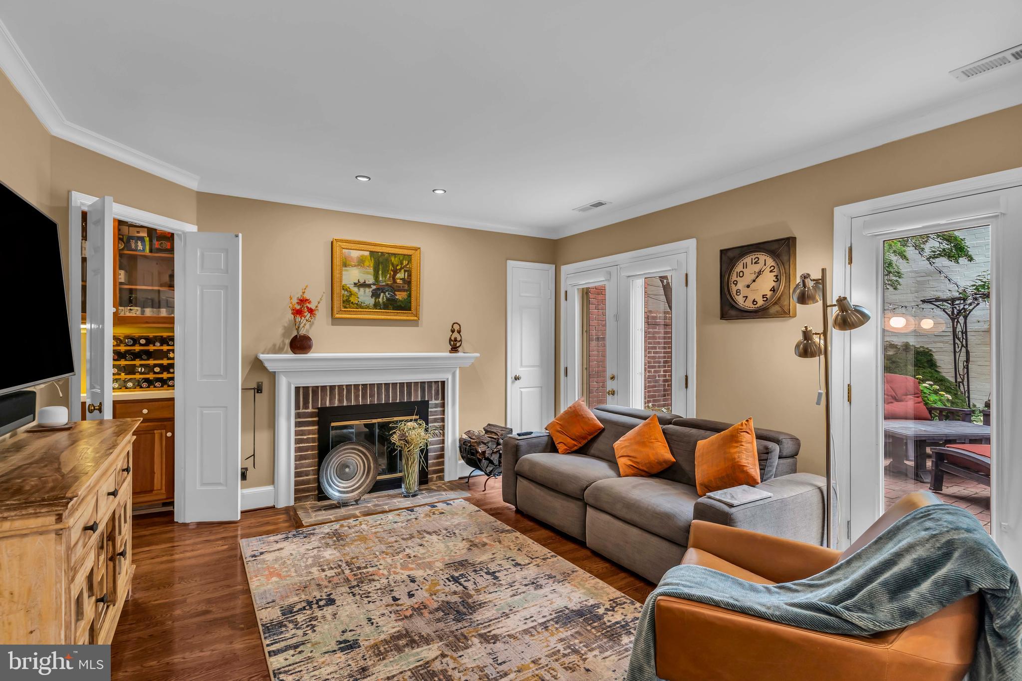 CANAL WAY - Residential