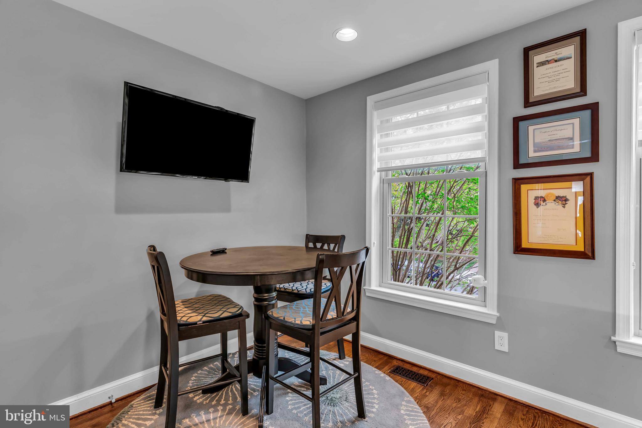 CANAL WAY - Residential