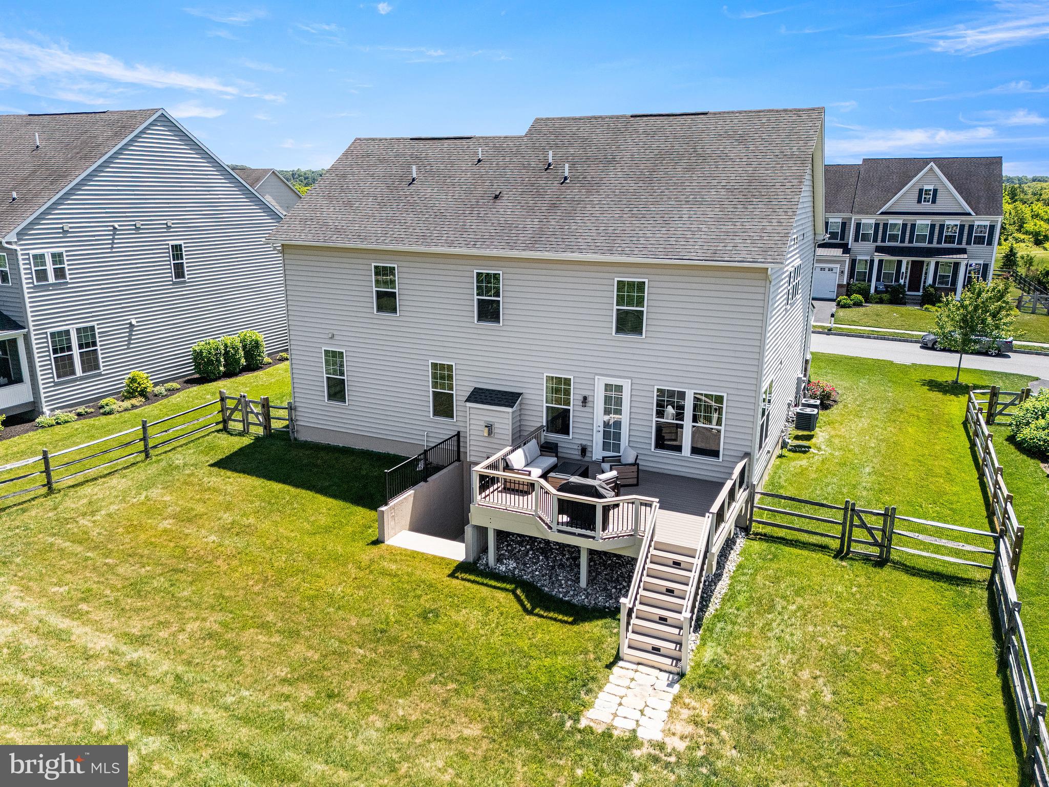 RUSTIN WALK - Residential