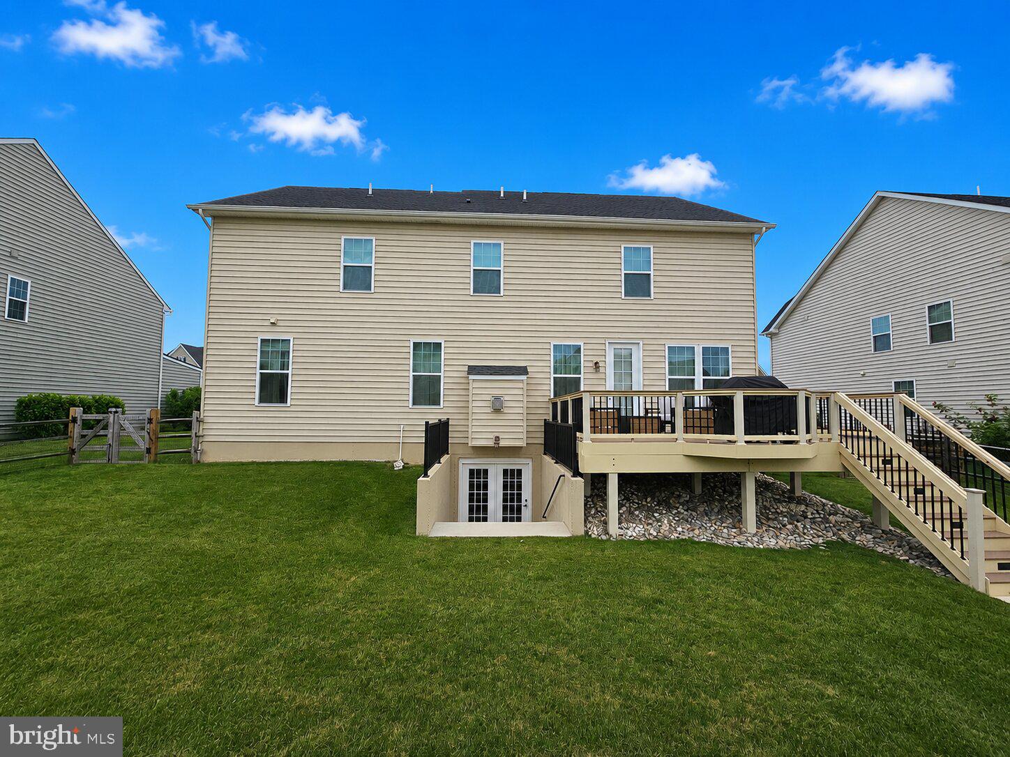 RUSTIN WALK - Residential