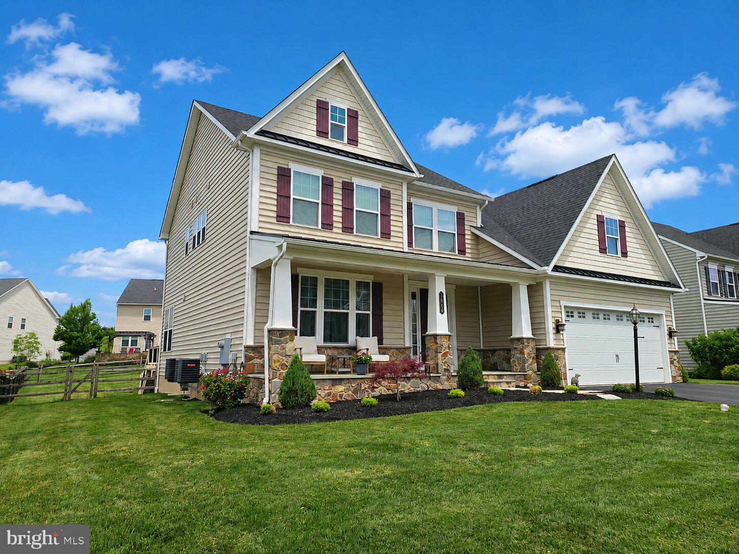 RUSTIN WALK - Residential