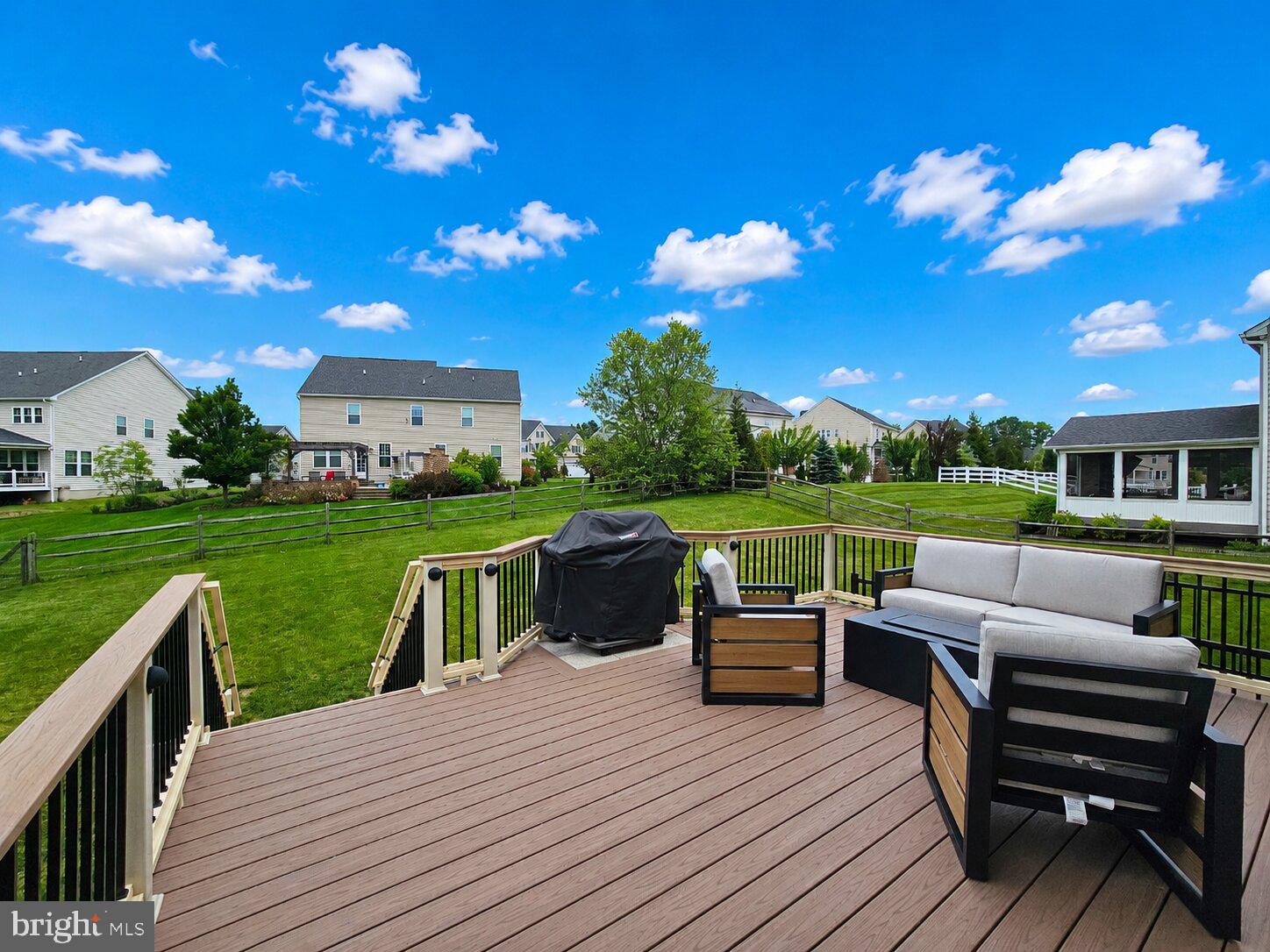 RUSTIN WALK - Residential